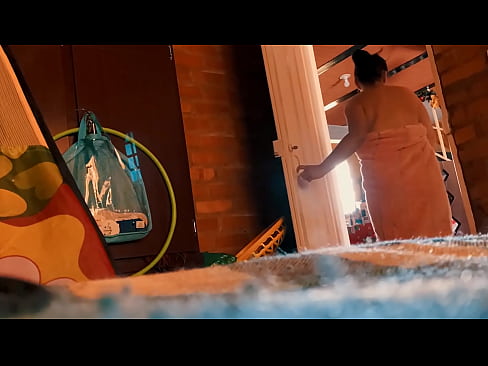 ❤️ 我的叔叔跟着我进了浴室，他在我洗澡的时候干了我。 ️❌ Quality porn️❤